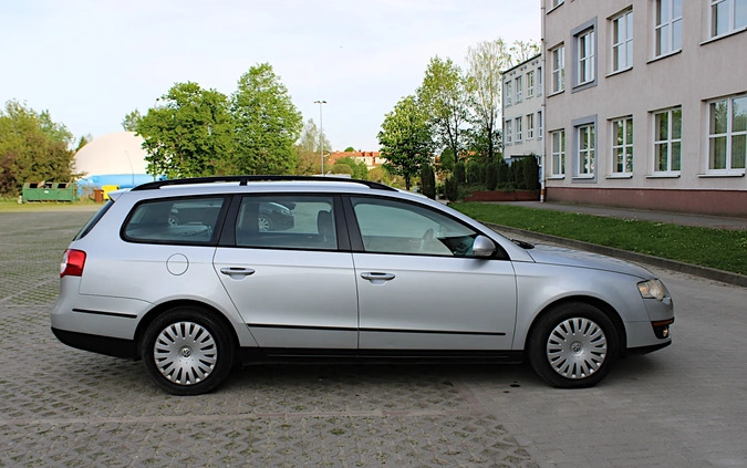 Volkswagen Passat cena 11999 przebieg: 286000, rok produkcji 2006 z Elbląg małe 301